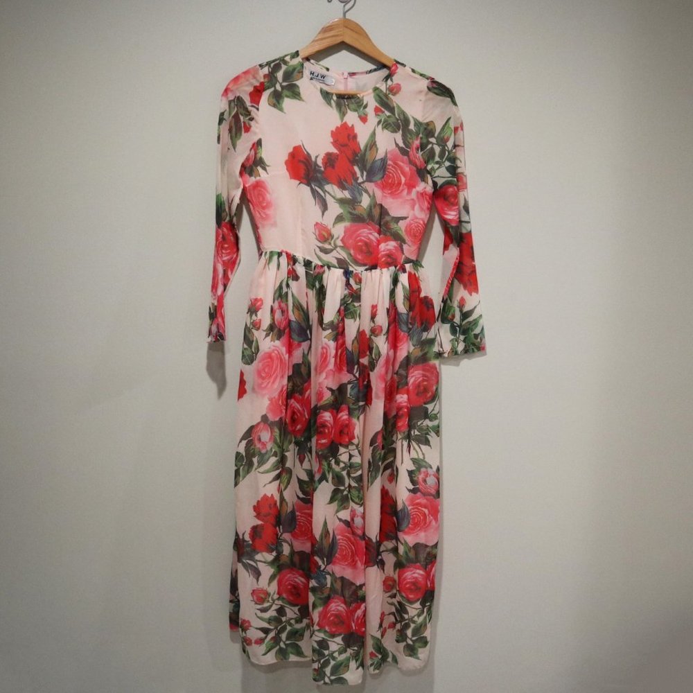 HJW Mid Length Floral‎ Sheer Dress Size M